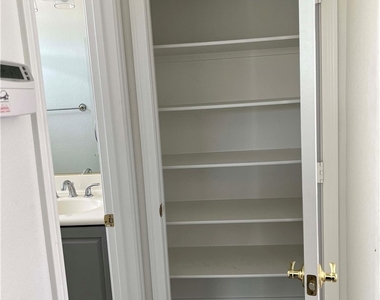 2164 Lone Desert Street - Photo Thumbnail 21