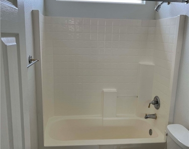 2164 Lone Desert Street - Photo Thumbnail 22