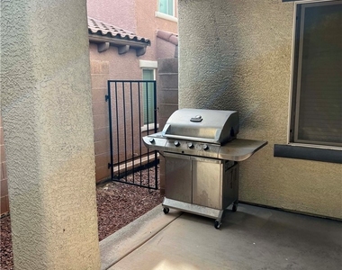 2164 Lone Desert Street - Photo Thumbnail 44