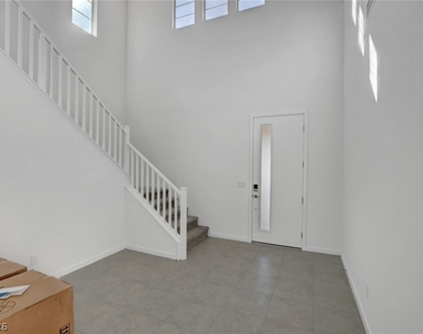 774 Spirit Lake Street - Photo Thumbnail 7