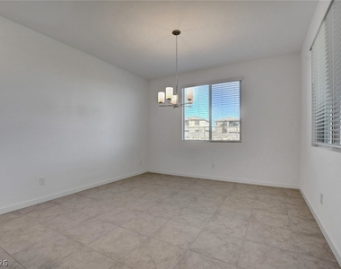 774 Spirit Lake Street - Photo Thumbnail 15