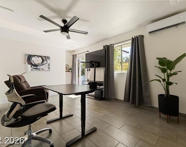 2233 Versailles Court - Photo Thumbnail 16