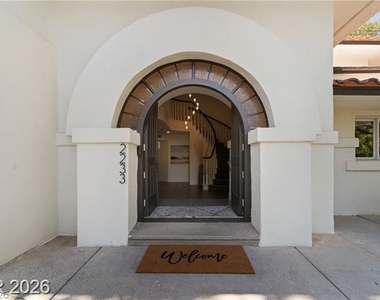 2233 Versailles Court - Photo Thumbnail 3