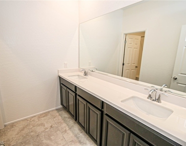 758 Amber Morning Court - Photo Thumbnail 18