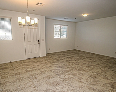 758 Amber Morning Court - Photo Thumbnail 7