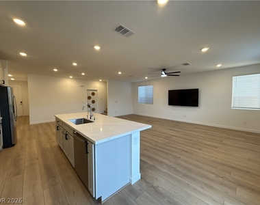 4185 Paragon Crest Court - Photo Thumbnail 2