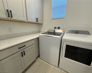 4185 Paragon Crest Court - Photo Thumbnail 18