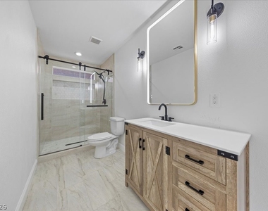 6050 Belvedere Canyon Avenue - Photo Thumbnail 19
