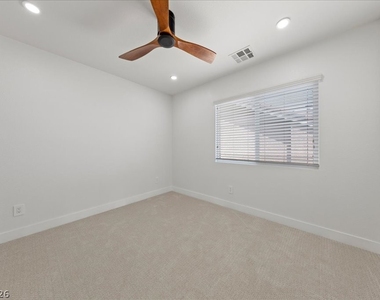 6050 Belvedere Canyon Avenue - Photo Thumbnail 20