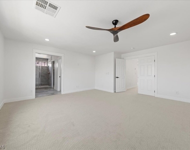 6050 Belvedere Canyon Avenue - Photo Thumbnail 11