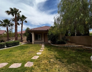 10660 Lago Cantini Street - Photo Thumbnail 9