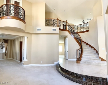 10660 Lago Cantini Street - Photo Thumbnail 3