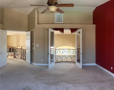 10660 Lago Cantini Street - Photo Thumbnail 29