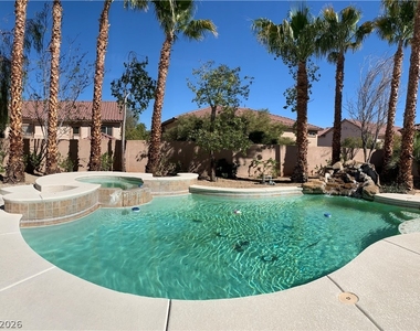10660 Lago Cantini Street - Photo Thumbnail 6