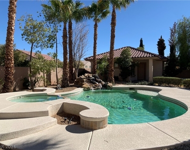 10660 Lago Cantini Street - Photo Thumbnail 7