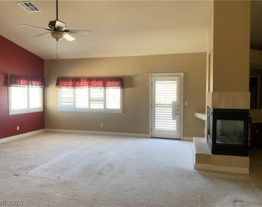 10660 Lago Cantini Street - Photo Thumbnail 27