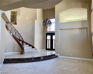 10660 Lago Cantini Street - Photo Thumbnail 4
