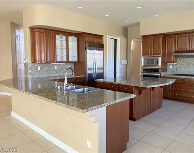 10660 Lago Cantini Street - Photo Thumbnail 18