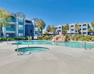 6955 N Durango Drive - Photo Thumbnail 9