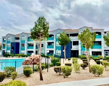 6955 N Durango Drive - Photo Thumbnail 11