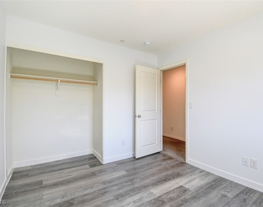 4234 Lunar Canyon Avenue - Photo Thumbnail 15