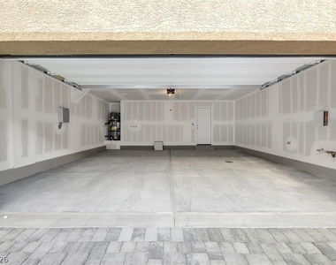 6168 Garden Crest Street - Photo Thumbnail 22