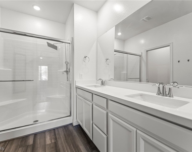 7204 N Decatur Boulevard - Photo Thumbnail 12