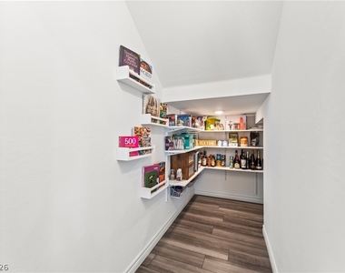 7204 N Decatur Boulevard - Photo Thumbnail 9