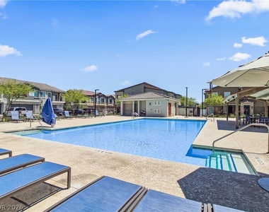 7204 N Decatur Boulevard - Photo Thumbnail 31