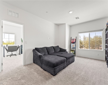7204 N Decatur Boulevard - Photo Thumbnail 14