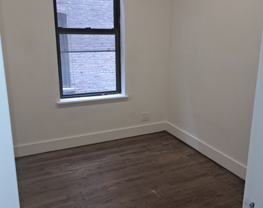 188 Claremont Avenue - Photo Thumbnail 4