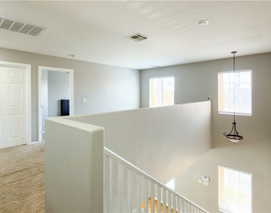 3610 Pinnate Drive - Photo Thumbnail 3