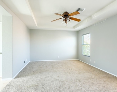 3610 Pinnate Drive - Photo Thumbnail 4