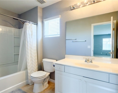 3610 Pinnate Drive - Photo Thumbnail 11