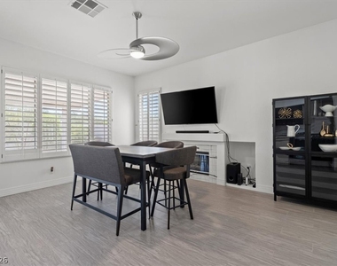 824 Cambridge Cross Place - Photo Thumbnail 17