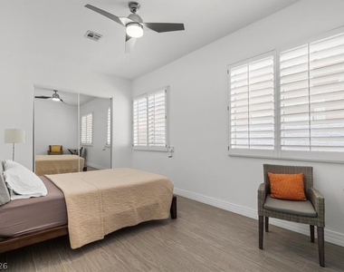 824 Cambridge Cross Place - Photo Thumbnail 23