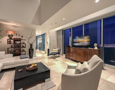 2700 Las Vegas Boulevard - Photo Thumbnail 10