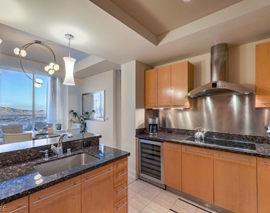 2700 Las Vegas Boulevard - Photo Thumbnail 18
