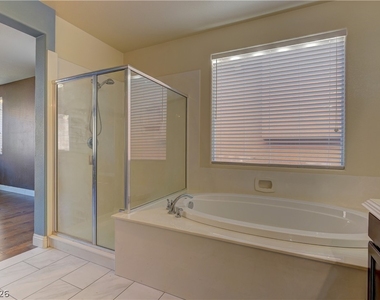 972 Rue Grand Paradis Lane - Photo Thumbnail 16