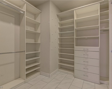 972 Rue Grand Paradis Lane - Photo Thumbnail 17