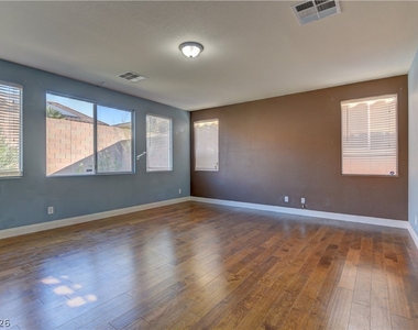972 Rue Grand Paradis Lane - Photo Thumbnail 13