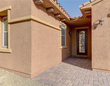 972 Rue Grand Paradis Lane - Photo Thumbnail 2