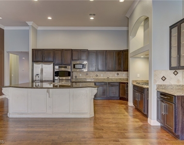 972 Rue Grand Paradis Lane - Photo Thumbnail 7