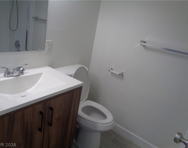 6244 Evergreen Avenue - Photo Thumbnail 6