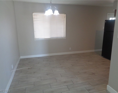 6244 Evergreen Avenue - Photo Thumbnail 4