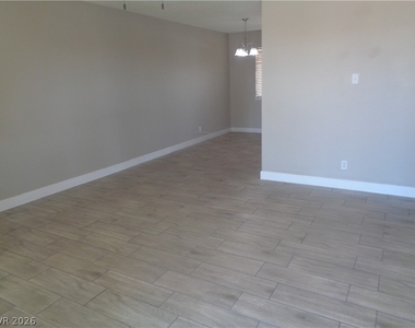 6244 Evergreen Avenue - Photo Thumbnail 2