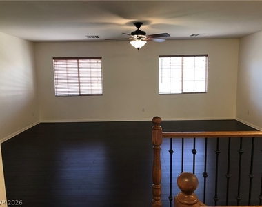 10990 Calcedonian Street - Photo Thumbnail 8