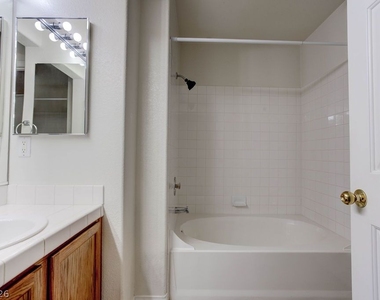3661 Renovah Street - Photo Thumbnail 25