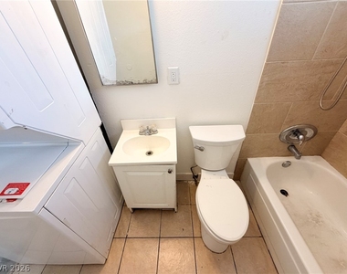 1312 E Brooks Avenue - Photo Thumbnail 18