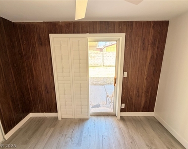 1312 E Brooks Avenue - Photo Thumbnail 7